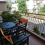 Kazlarov Guest house