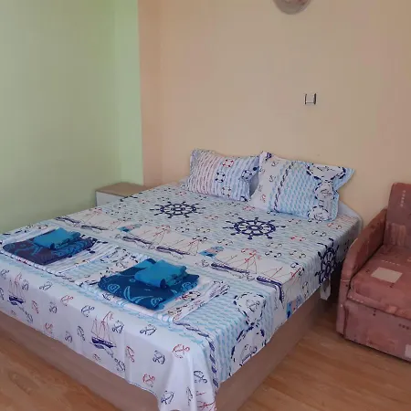 بيت ضيافة Kazlarov كيتن