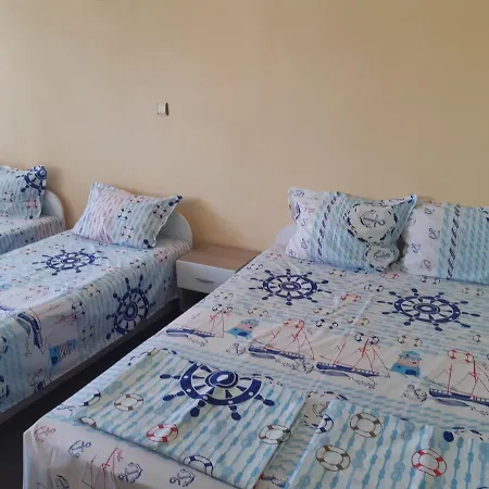 Kazlarov 게스트하우스 *