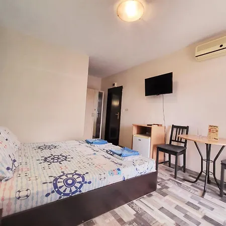 Kazlarov Guest house *