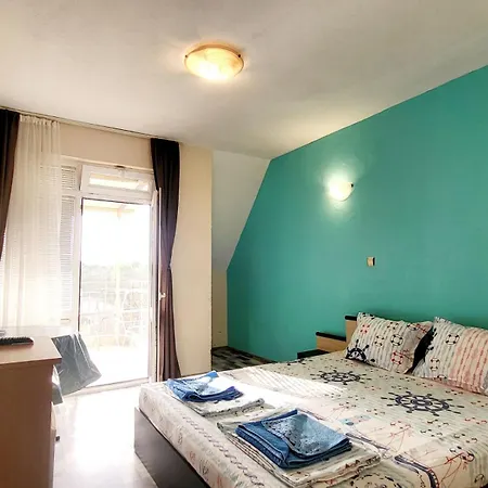 Kazlarov Gasthuis Kiten (Burgas)