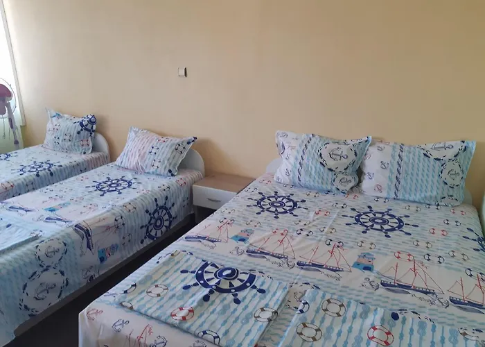 Kazlarov Casa de hóspedes *