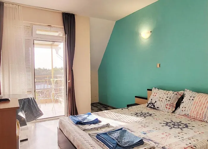 Kazlarov * Kiten (Burgas)